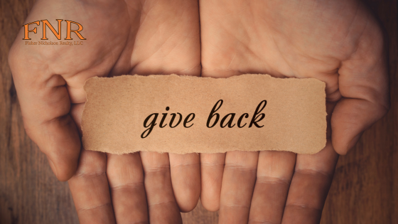 Community Volunteering Opportunities Before the Holidays